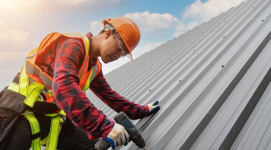 Professional Emergency Roof Repairs services in Evansville, IN